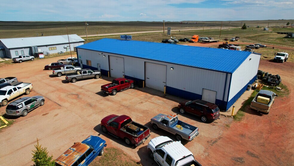 More Photos Of 1213 Elkhorn Dr, Wright Auto Repair For Sale