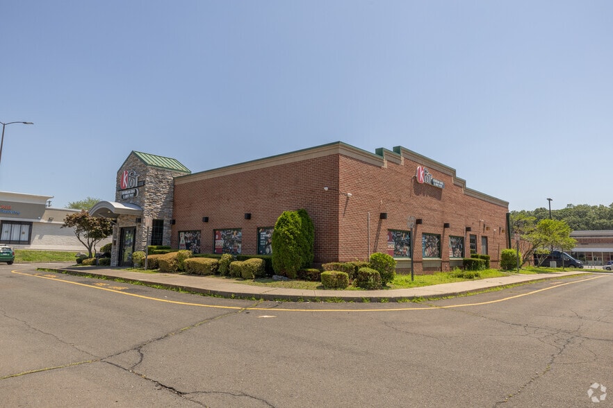 More Photos Of 538 Boston Post Rd, Orange General Retail For Lease