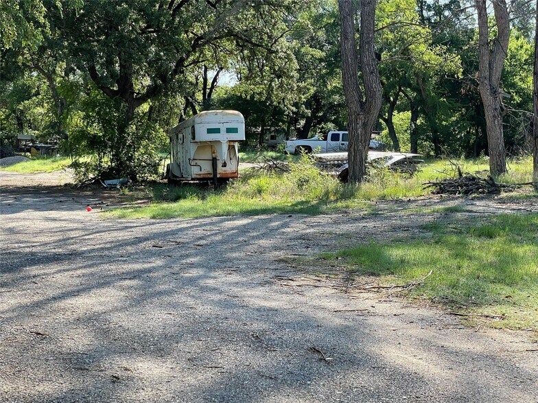 More Photos Of 9600 Jacksboro Hwy, Fort Worth Land For Lease