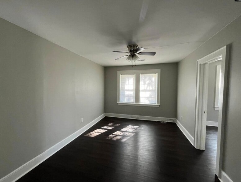 More Photos Of 2620 Main St, Columbia Apartments For Sale