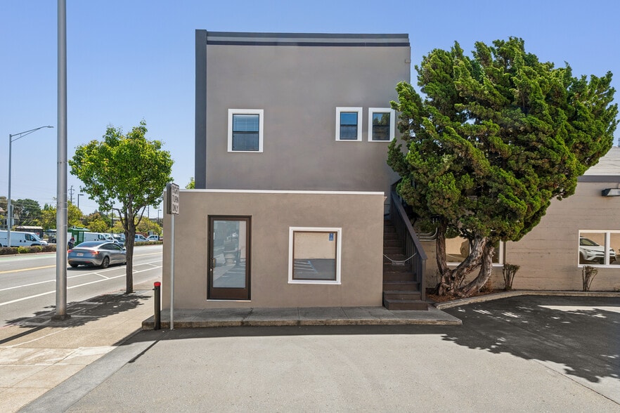 More Photos Of 1145 California Dr, Burlingame Storefront For Lease