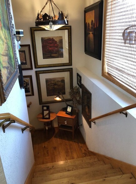 More Photos Of 225 SE 21st St, Grand Rapids Storefront Retail Office For Sale