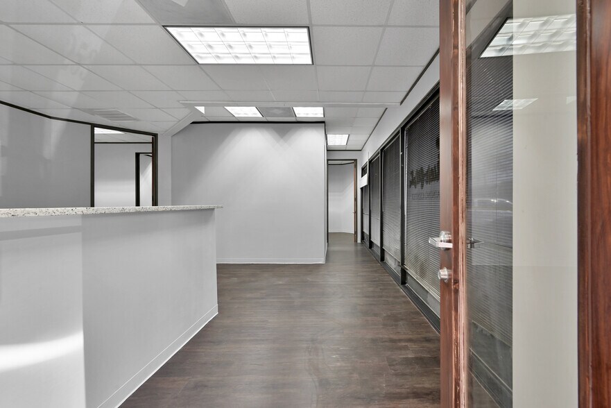 More Photos Of 25307 I-45, Spring Medical For Lease