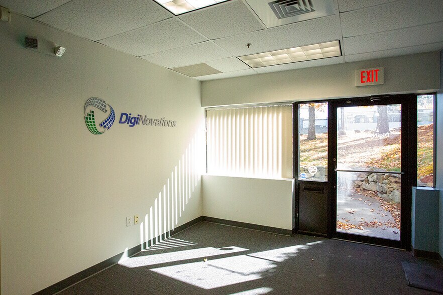 More Photos Of 526 Main St, Acton Office For Lease