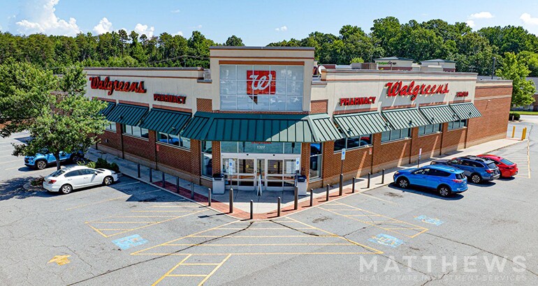 More Photos Of 1327 Meadowlark Dr, Winston-Salem Drugstore For Sale