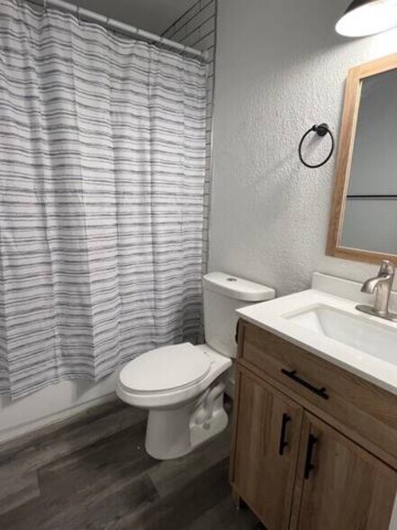 More Photos Of 2201 E Cactus Rd, Phoenix Apartments For Sale