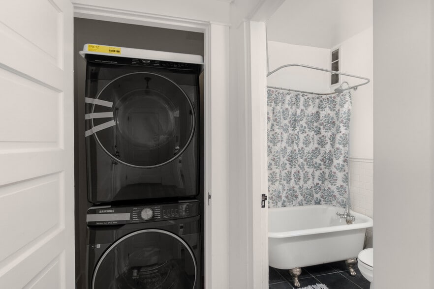 More Photos Of , Portland Multifamily For Sale