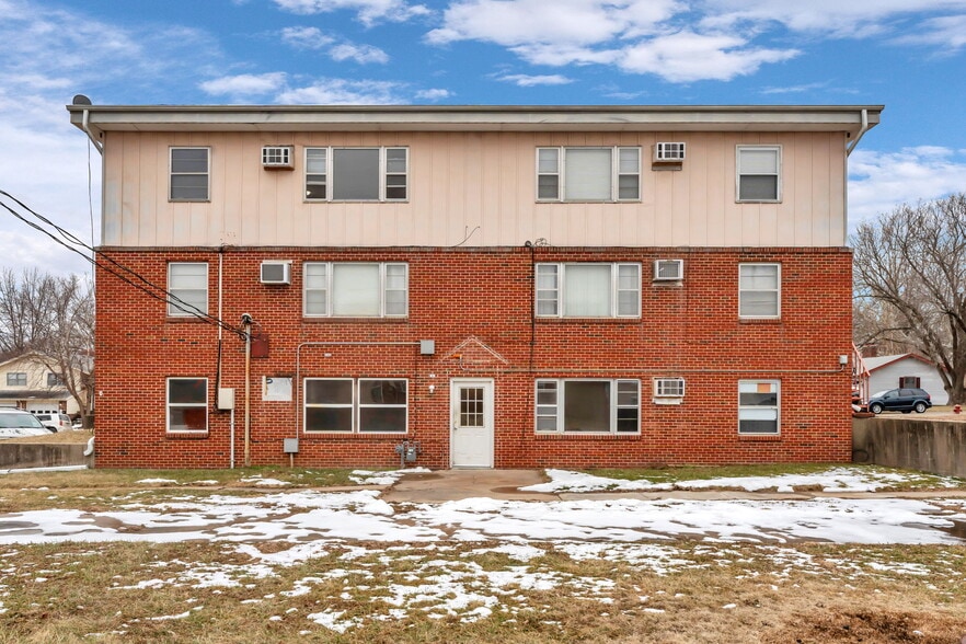 More Photos Of , Topeka Multifamily For Sale