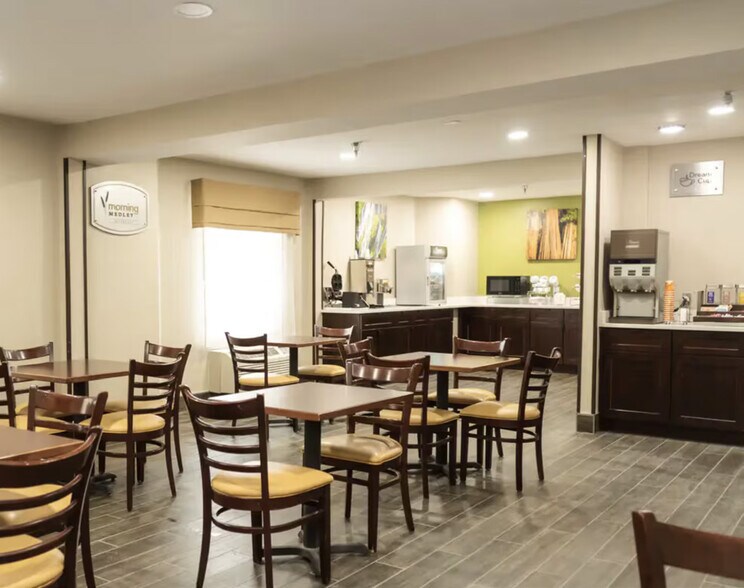 More Photos Of 2525 Abbott Dr, Omaha Hotel For Sale