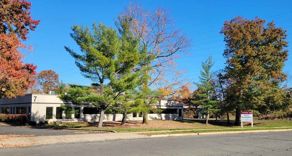Primary Photo Of 7 E Frederick Pl, Cedar Knolls Office For Lease