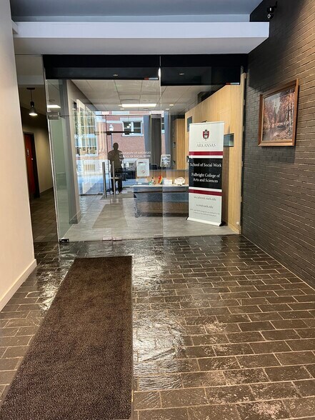 More Photos Of 112 W Center St, Fayetteville Office For Lease