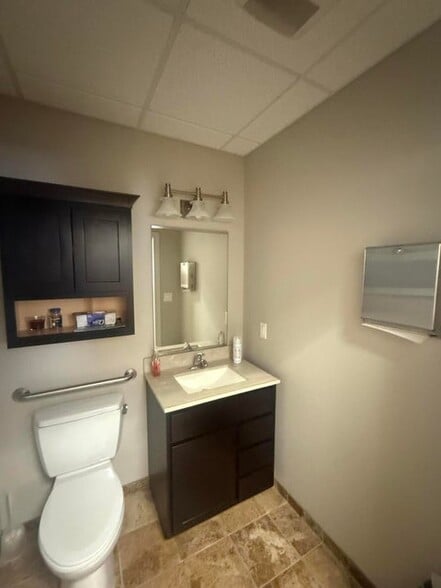 More Photos Of 9421 Joliet St, Saint John Medical For Sale