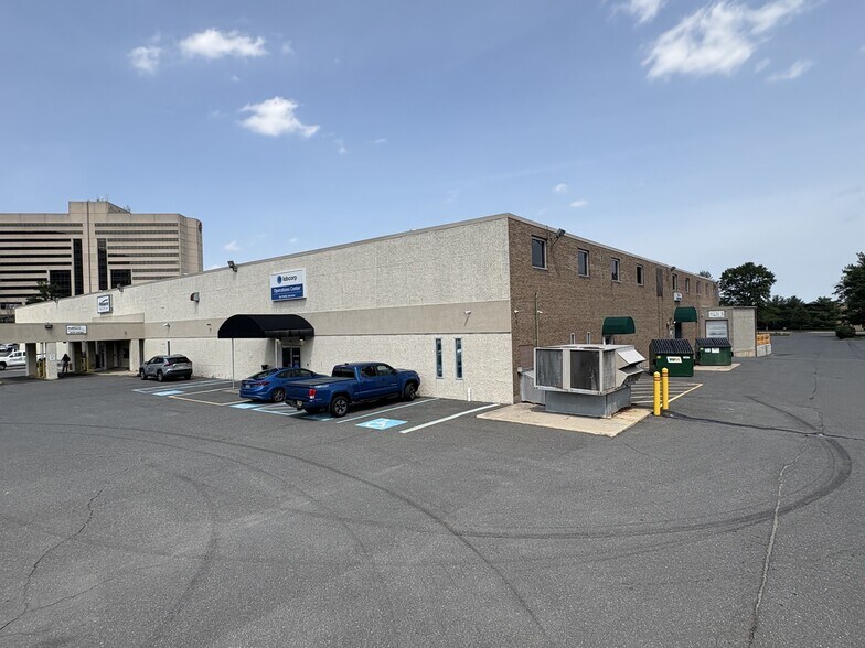 More Photos Of 135 Raritan Center Pky, Edison Light Distribution For Lease