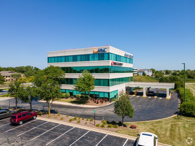 More Photos Of 8001 Broadway, Merrillville Office For Lease