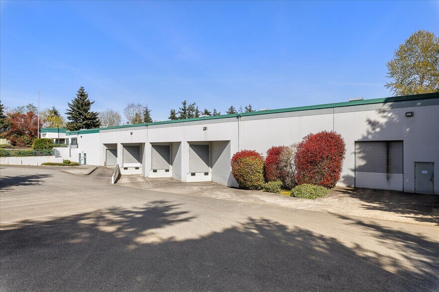 More Photos Of 21021 66th Ave W, Lynnwood Manufacturing For Sale