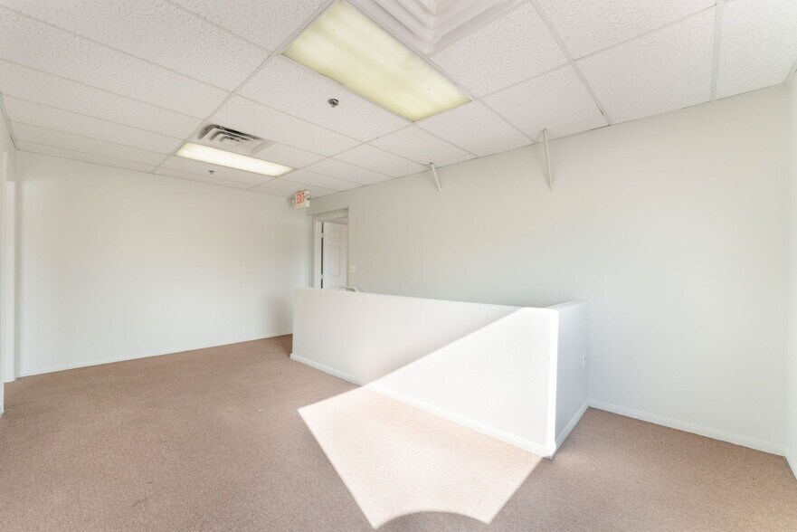 More Photos Of 4650 Judson Ave, Las Vegas Warehouse For Lease