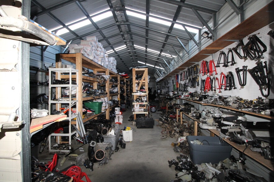 More Photos Of 585 S Main St, Central Square Auto Dealership For Sale