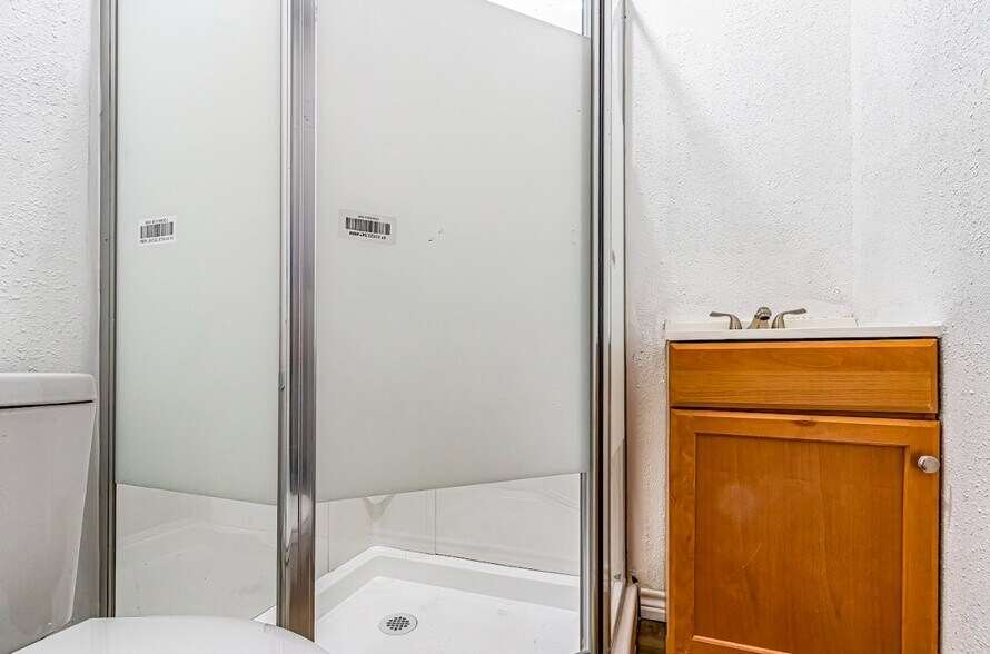 More Photos Of 229 Bishop, Livingston Apartments For Sale