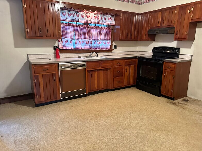 More Photos Of 73 Berlin Cross Keys Rd, Williamstown Specialty For Sale