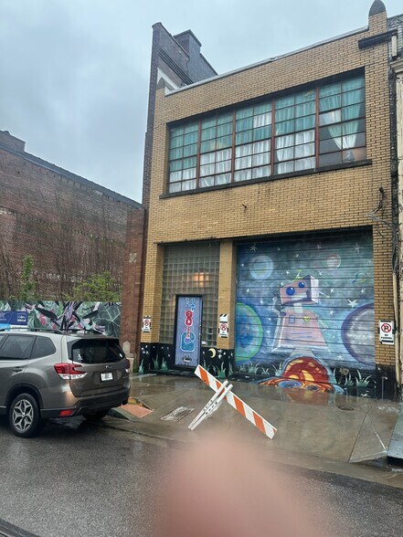 Primary Photo Of 481-487 S Main St, Memphis Service For Sale