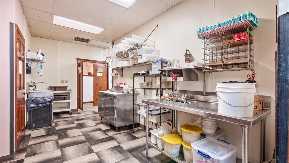 More Photos Of 2000 E Wheeling Ave, Cambridge Storefront For Sale