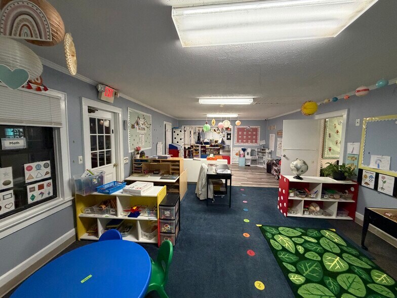 More Photos Of 4168 S Main St, Acworth Daycare Center For Sale