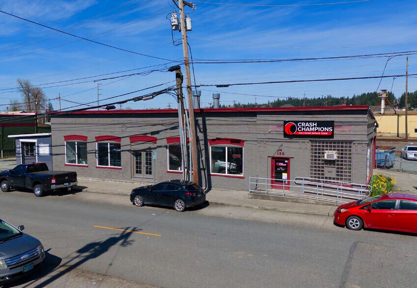 More Photos Of 135 E Hill St, Monroe Auto Repair For Sale