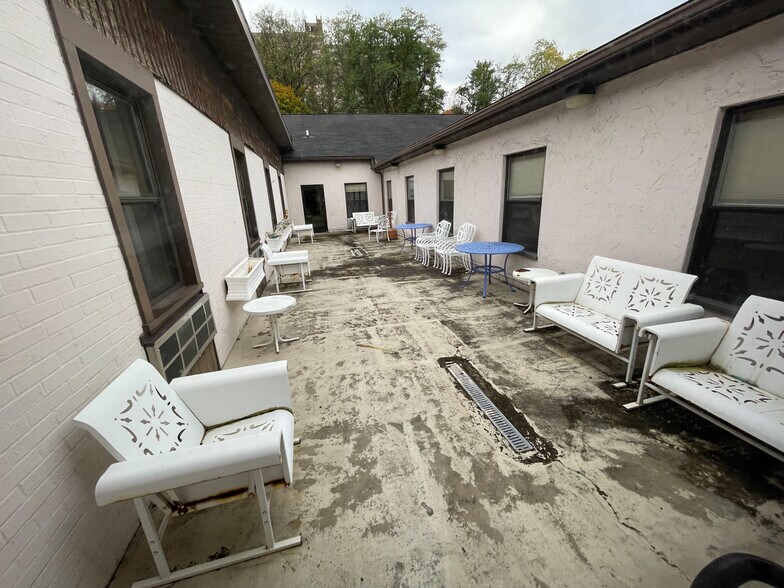 More Photos Of 624 Lysle Blvd, Mckeesport Assisted Living For Sale