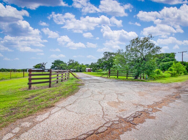 More Photos Of 425 Seawillow Rd, Lockhart Land For Sale