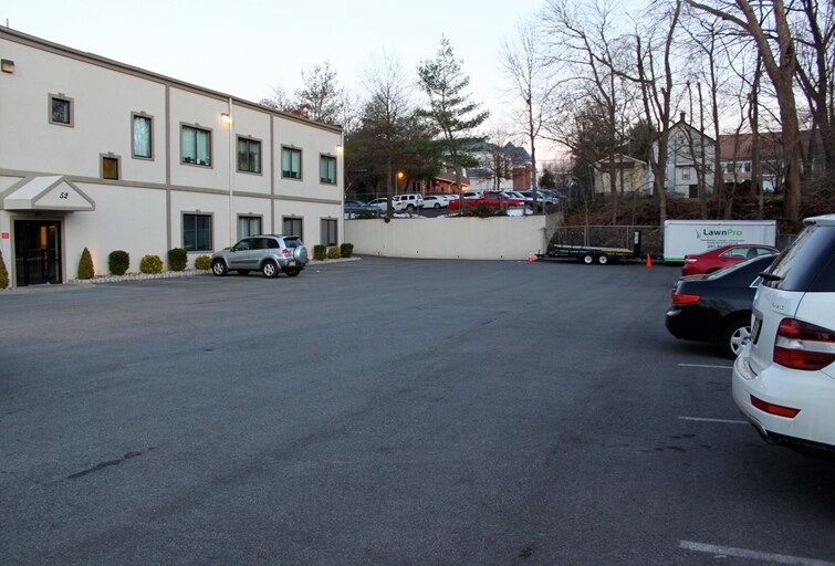 More Photos Of 52 Park Ave, Park Ridge Office Residential For Lease