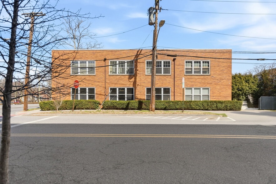 More Photos Of 96 Haarlem Ave, White Plains Office For Sale