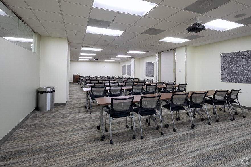 More Photos Of 3500 Piedmont Rd NE, Atlanta Office For Lease
