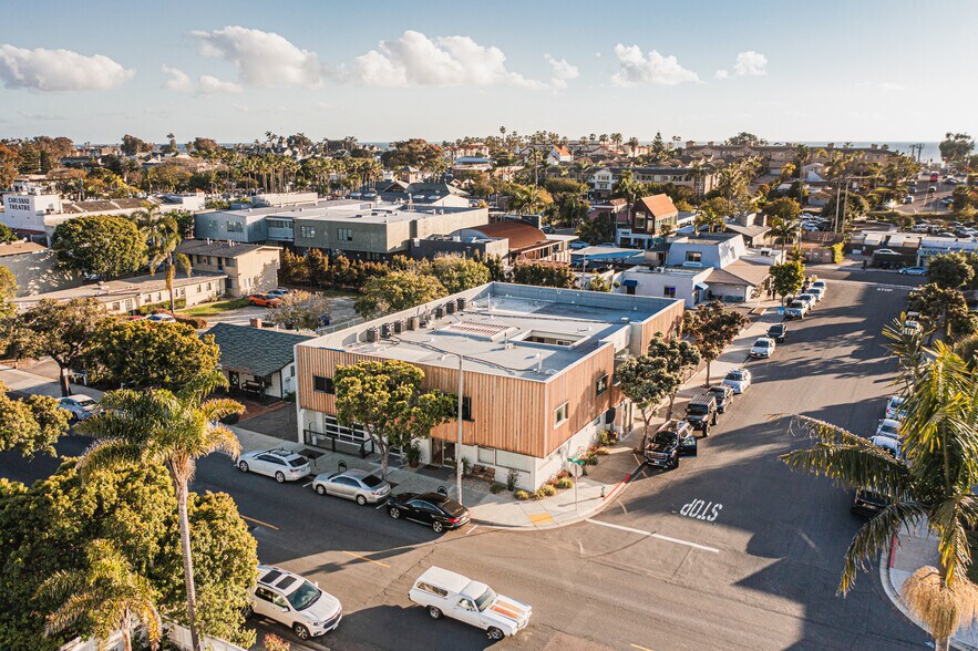 More Photos Of 2727 Roosevelt St, Carlsbad Office Residential For Sale
