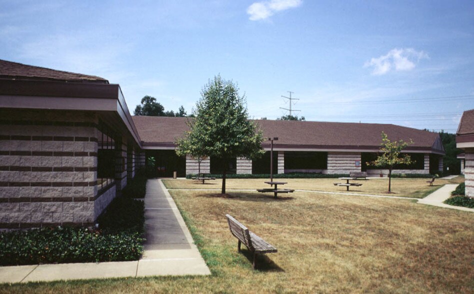 More Photos Of 4740 Corridor Pl, Beltsville Office For Lease