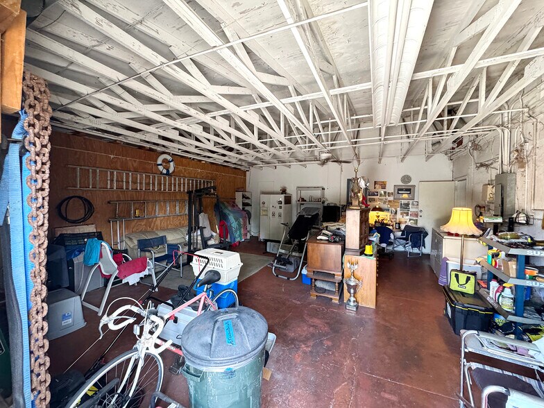 More Photos Of 302 N 25th St, Fort Pierce Service For Sale