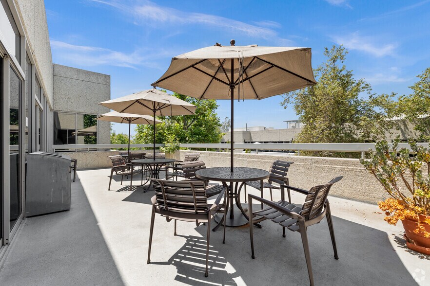 More Photos Of 4330 Park Terrace Dr, Westlake Village Flex For Sale