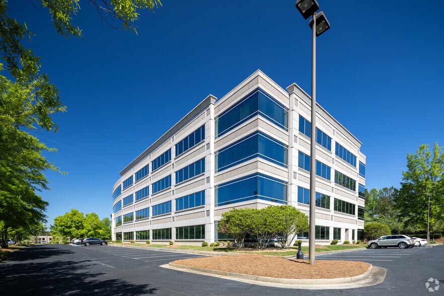 More Photos Of 925 North Point Pky, Alpharetta Office For Lease