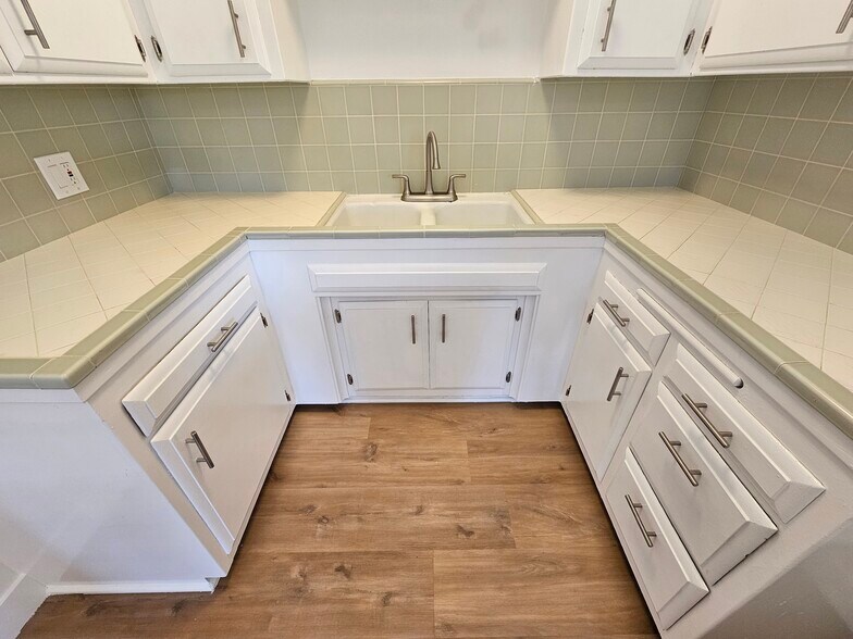 More Photos Of 275 S Marengo Ave, Pasadena Apartments For Sale