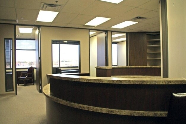More Photos Of 2405 Texas Ave, College Station Office For Lease