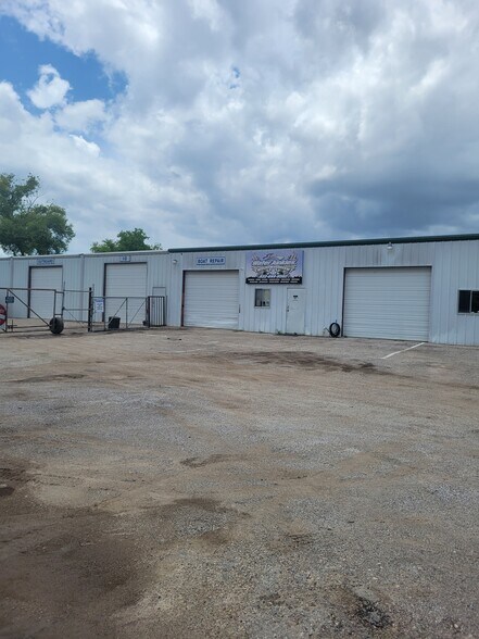 More Photos Of 23718 N 494 Loop, Porter Industrial For Sale