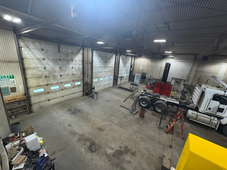 More Photos Of 162 Hinckley Rd, Clinton Industrial For Sale