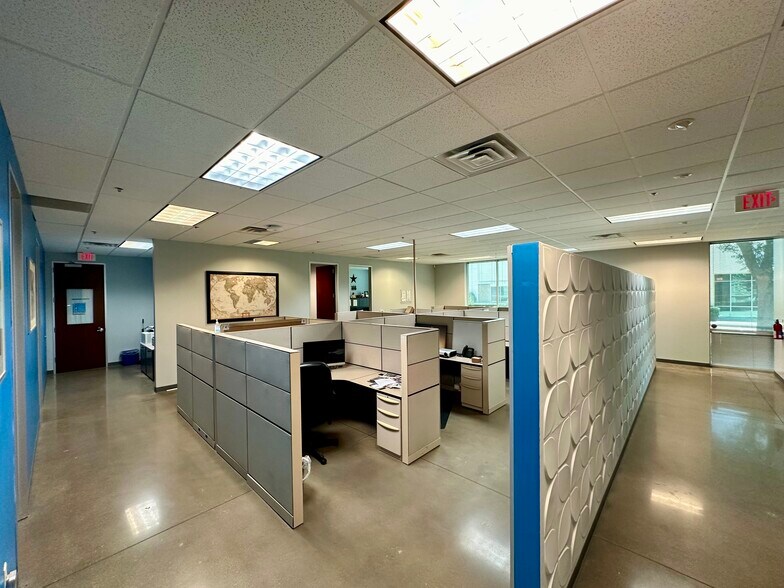 More Photos Of 3301 Matrix Dr, Richardson Research And Development For Sale