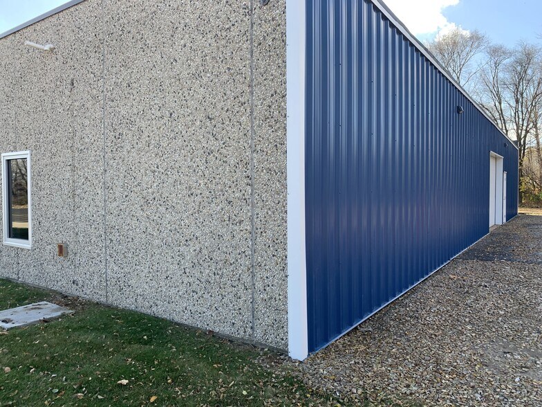 More Photos Of 2104 International Ln, Madison Light Distribution For Lease
