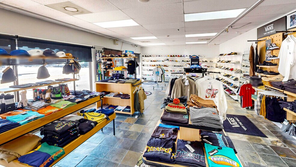 More Photos Of 2020 N Orange Ave, Orlando Storefront Retail Office For Sale