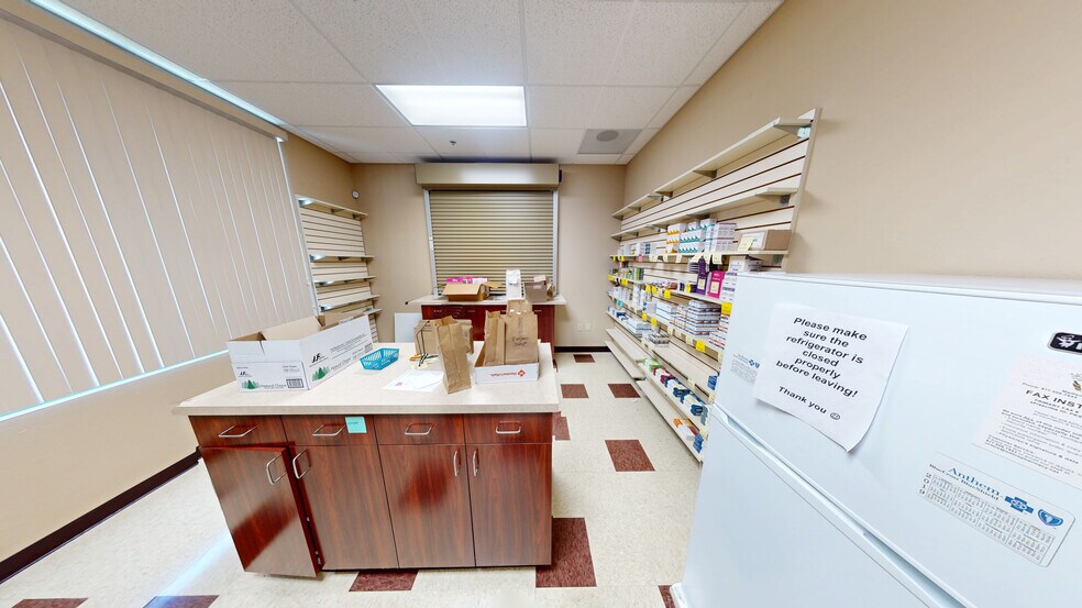 More Photos Of 5105 Camino Al Norte Rd, North Las Vegas Office For Lease