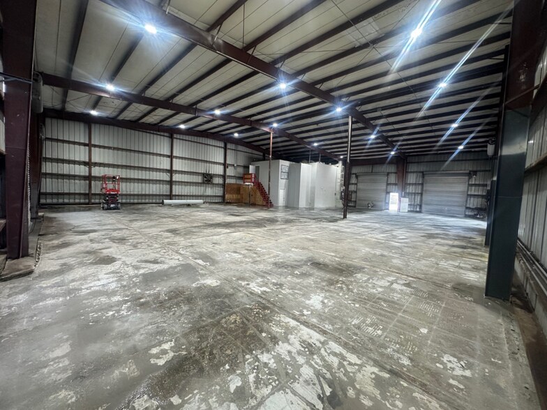 More Photos Of 6995 N 90th Ave, Pinellas Park Warehouse For Sale
