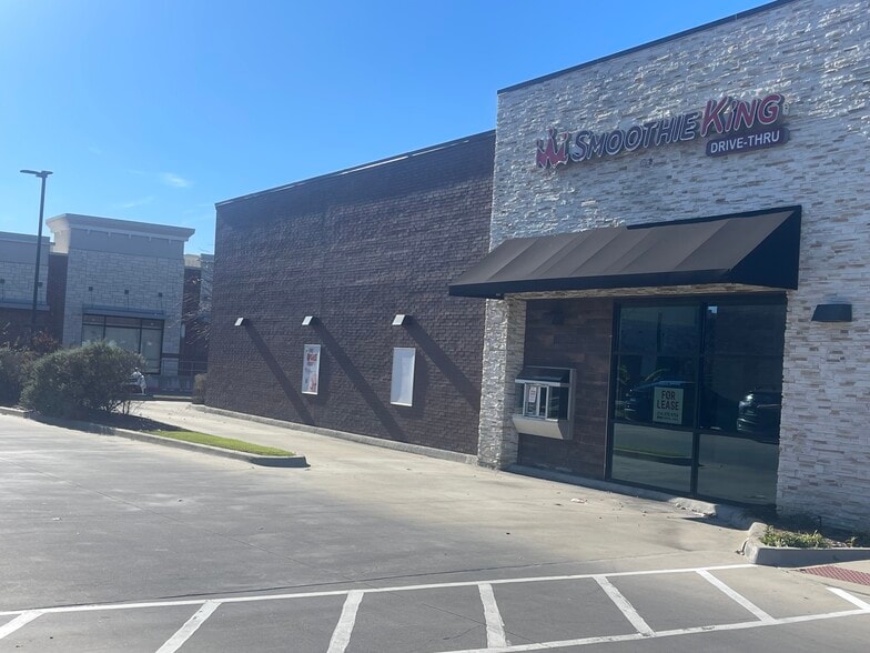 More Photos Of 1517 W Hebron Pkwy, Carrollton General Retail For Sale