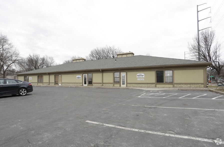 More Photos Of 10600-10628 W 87th St, Overland Park Office For Lease