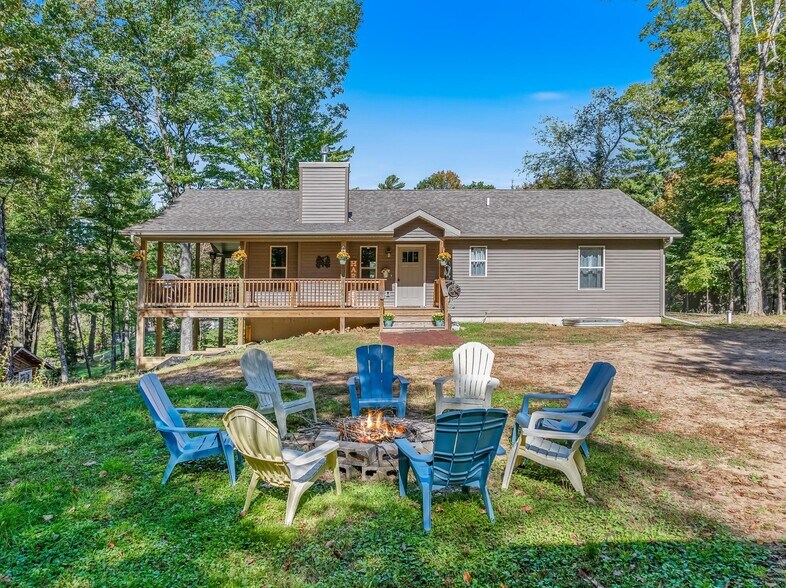 More Photos Of 6119 Co Y Hwy, Hazelhurst Hotel For Sale