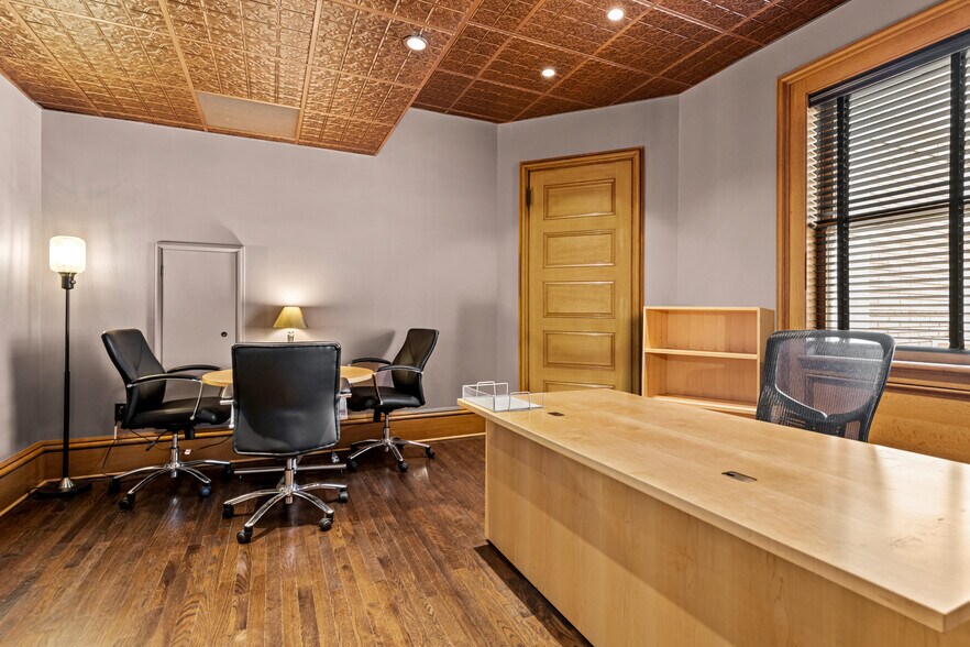 More Photos Of 730 17th St, Denver Office For Sale